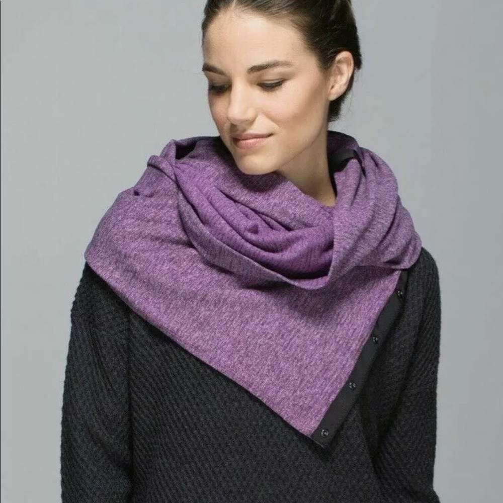 Lululemon Vinyasa Scarf